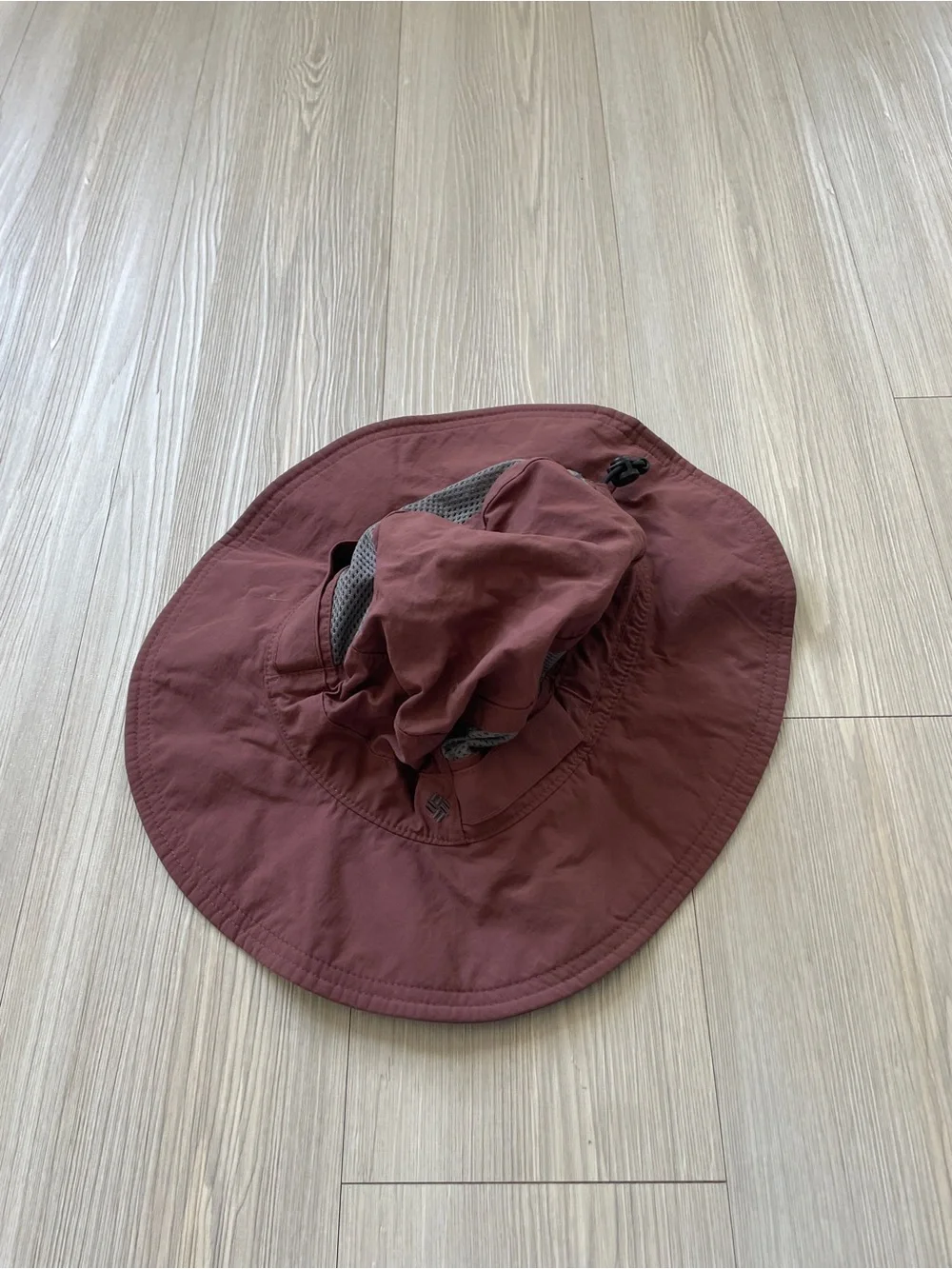 Columbia Burgundy Bucket Hat